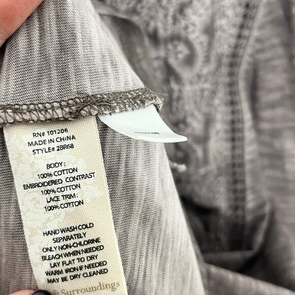 Soft Surroundings Womens Long Sleeve Button Up Shirt M Brown Floral Embroidery - Picture 8 of 8